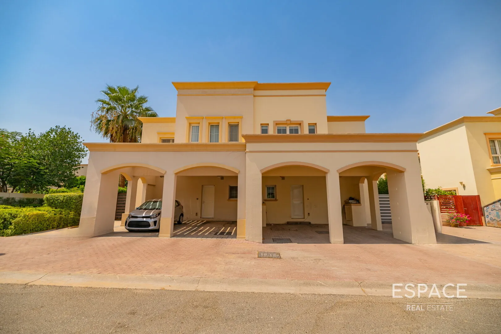 PropertiesGalleryCamera