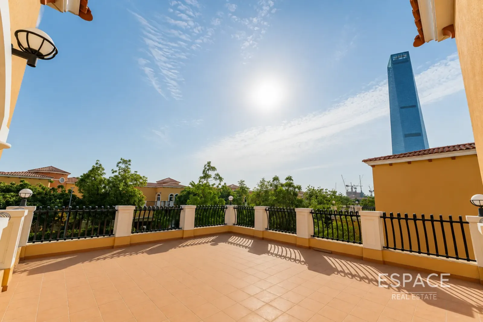 PropertiesGalleryCamera