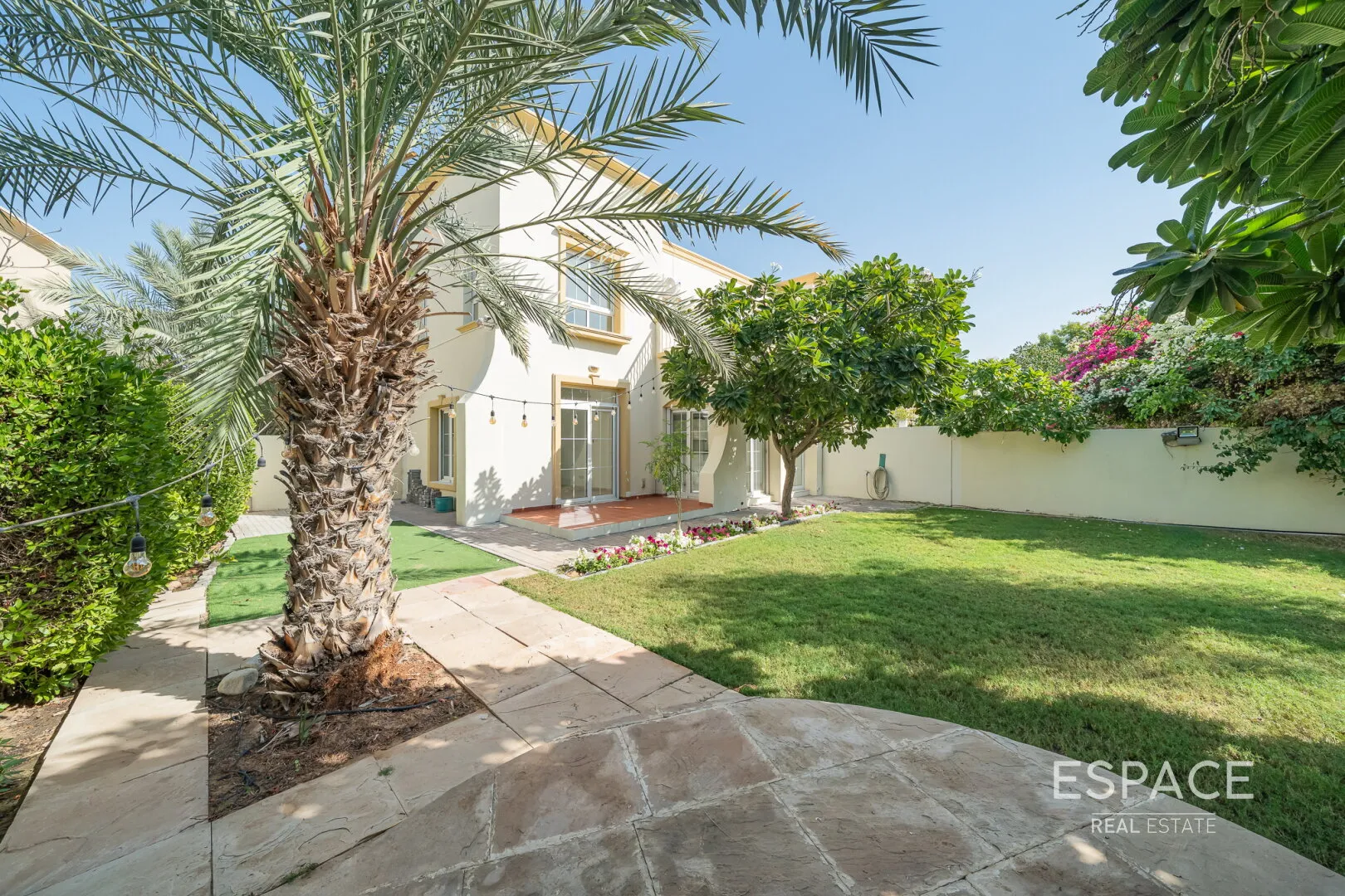 single static gallery