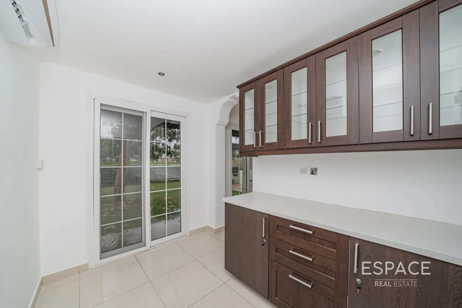 single static gallery