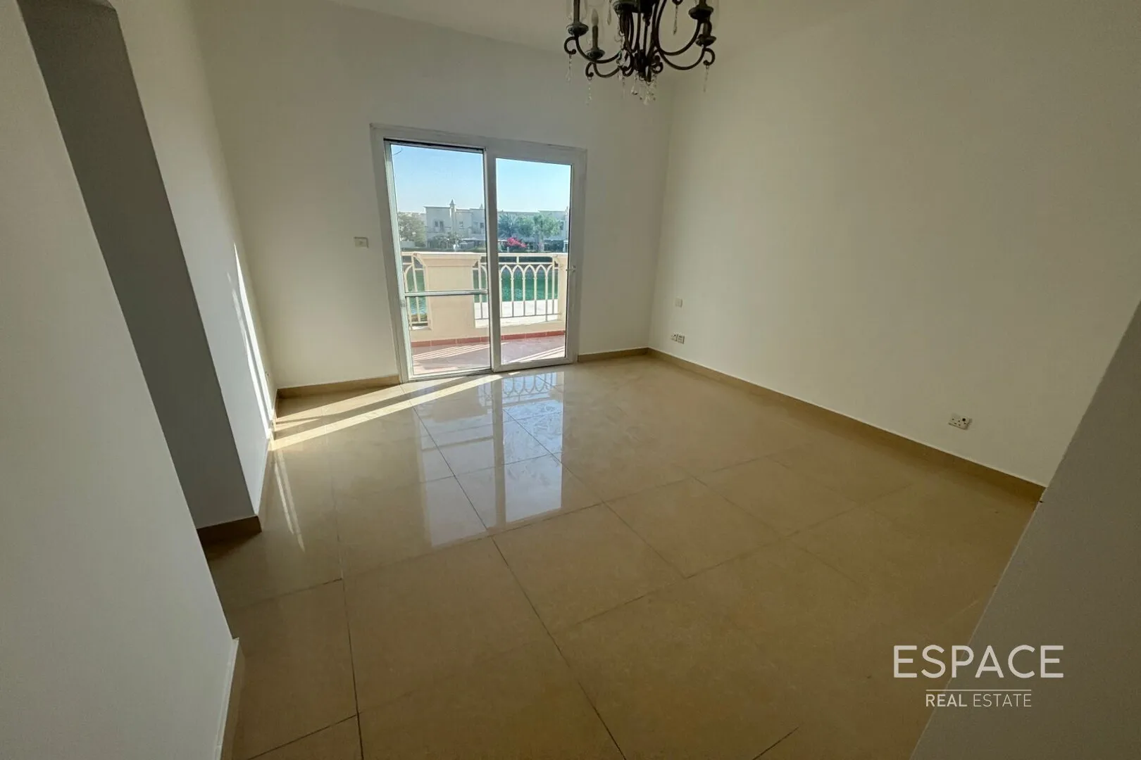 single static gallery