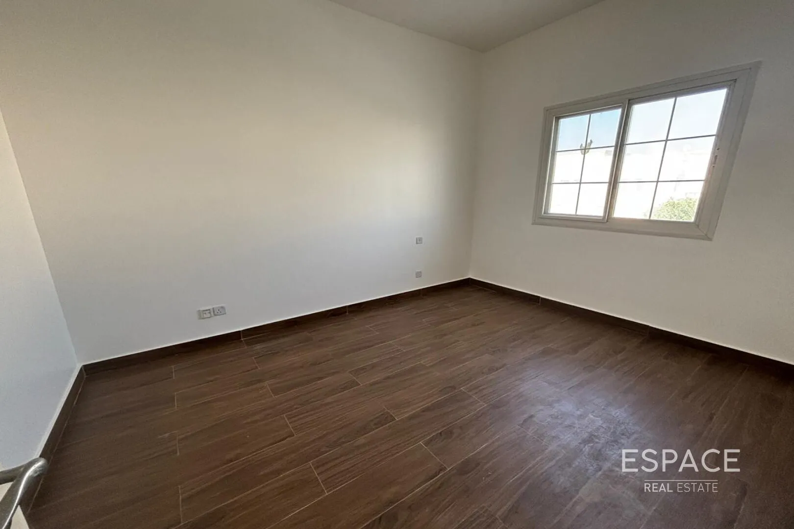 single static gallery