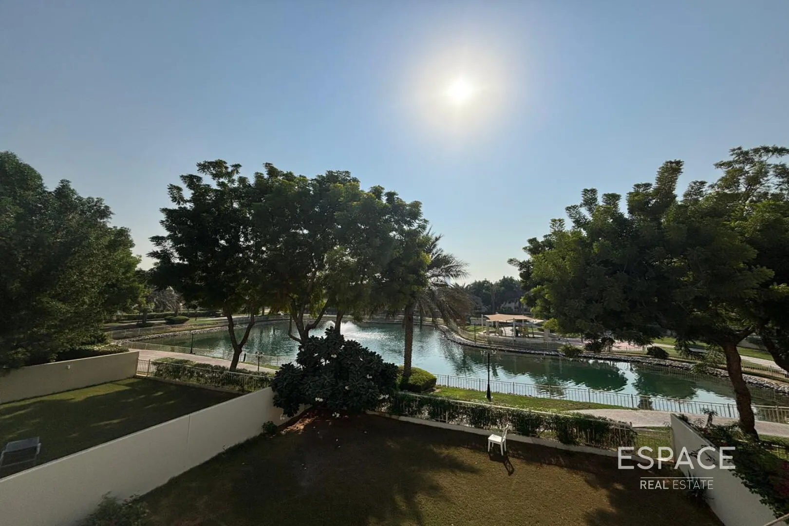 single static gallery