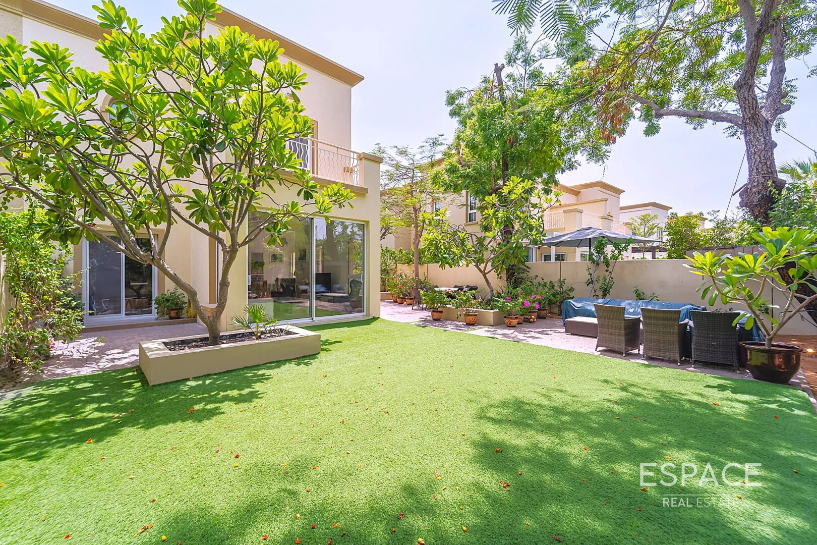 single static gallery