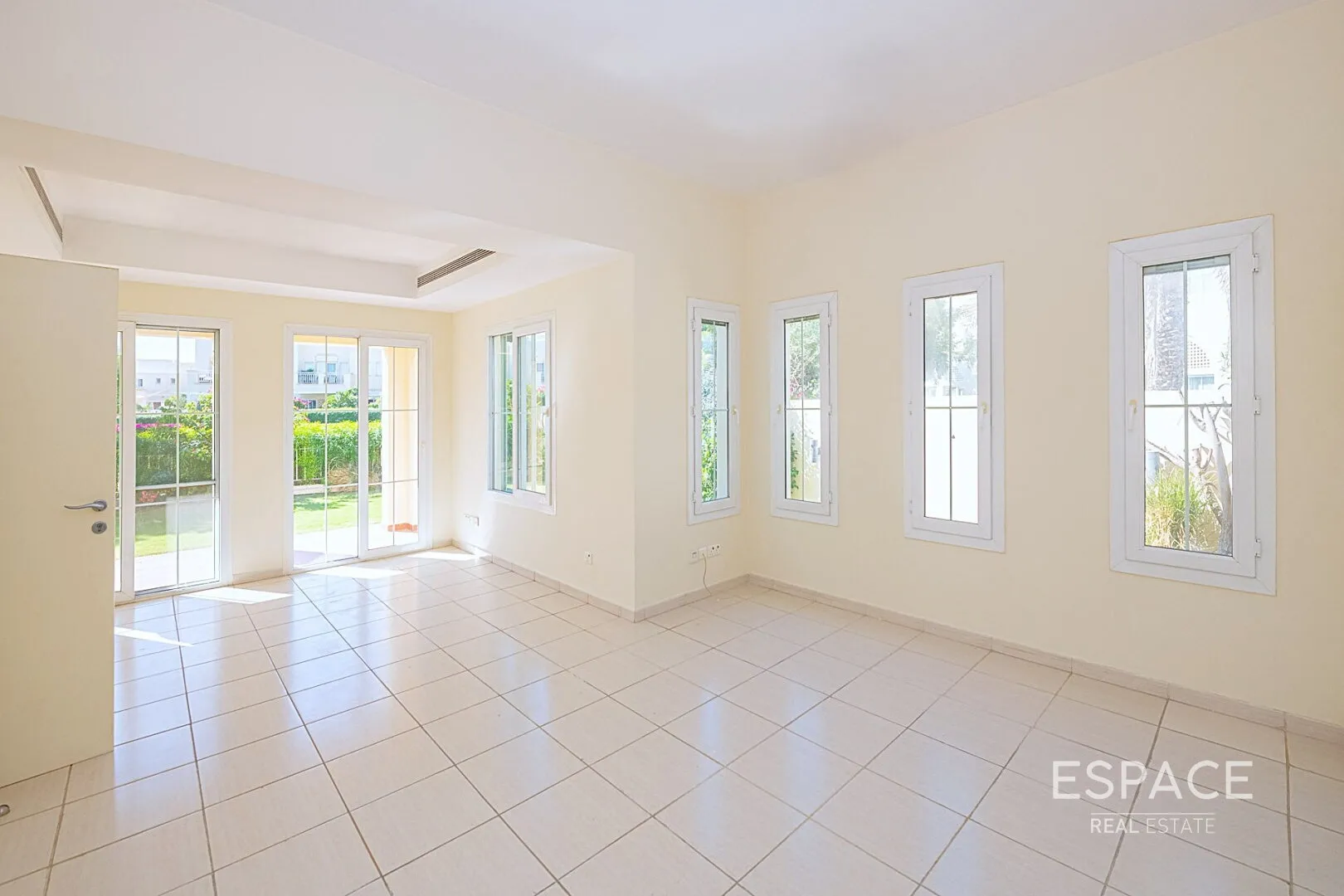 single static gallery