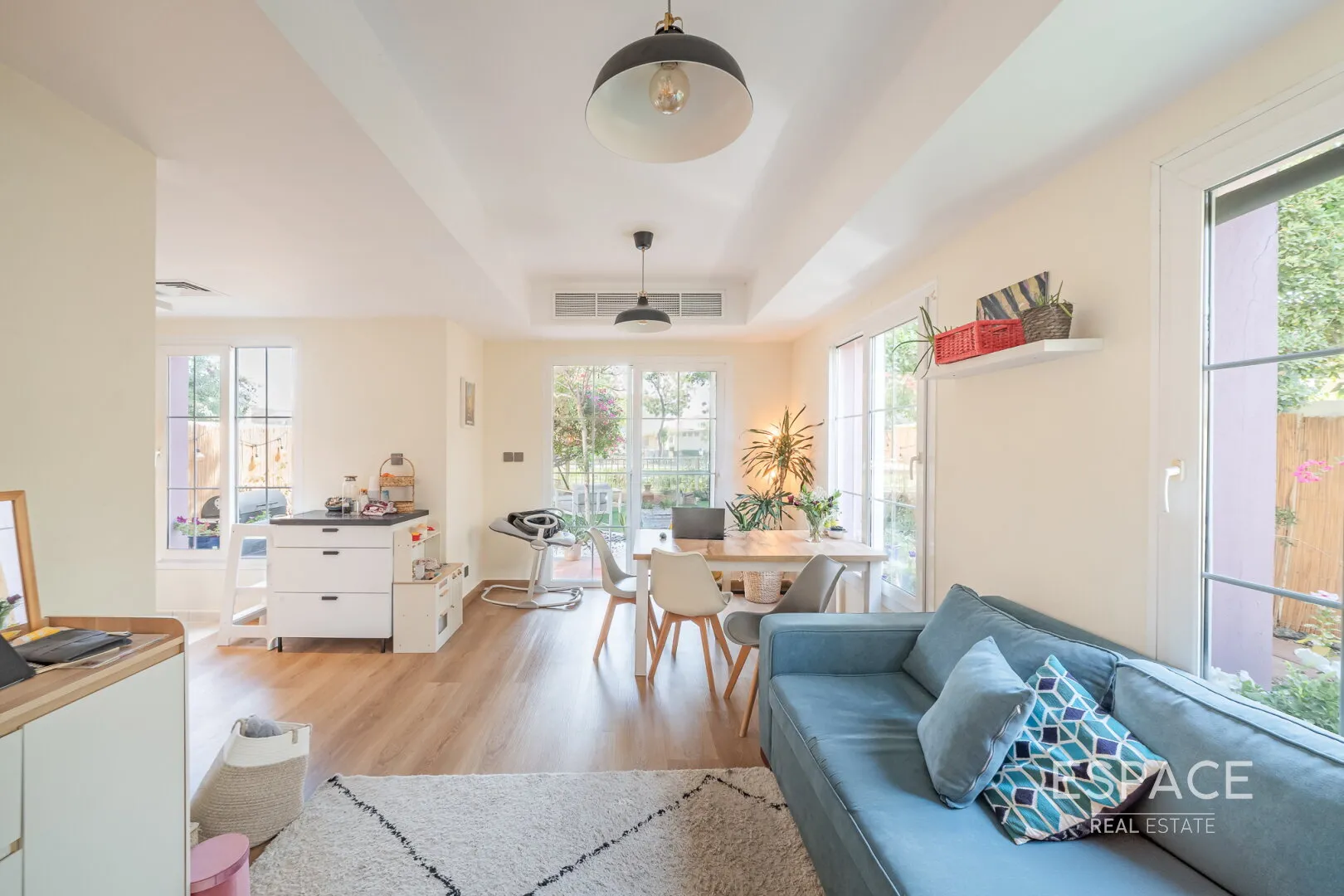 single static gallery