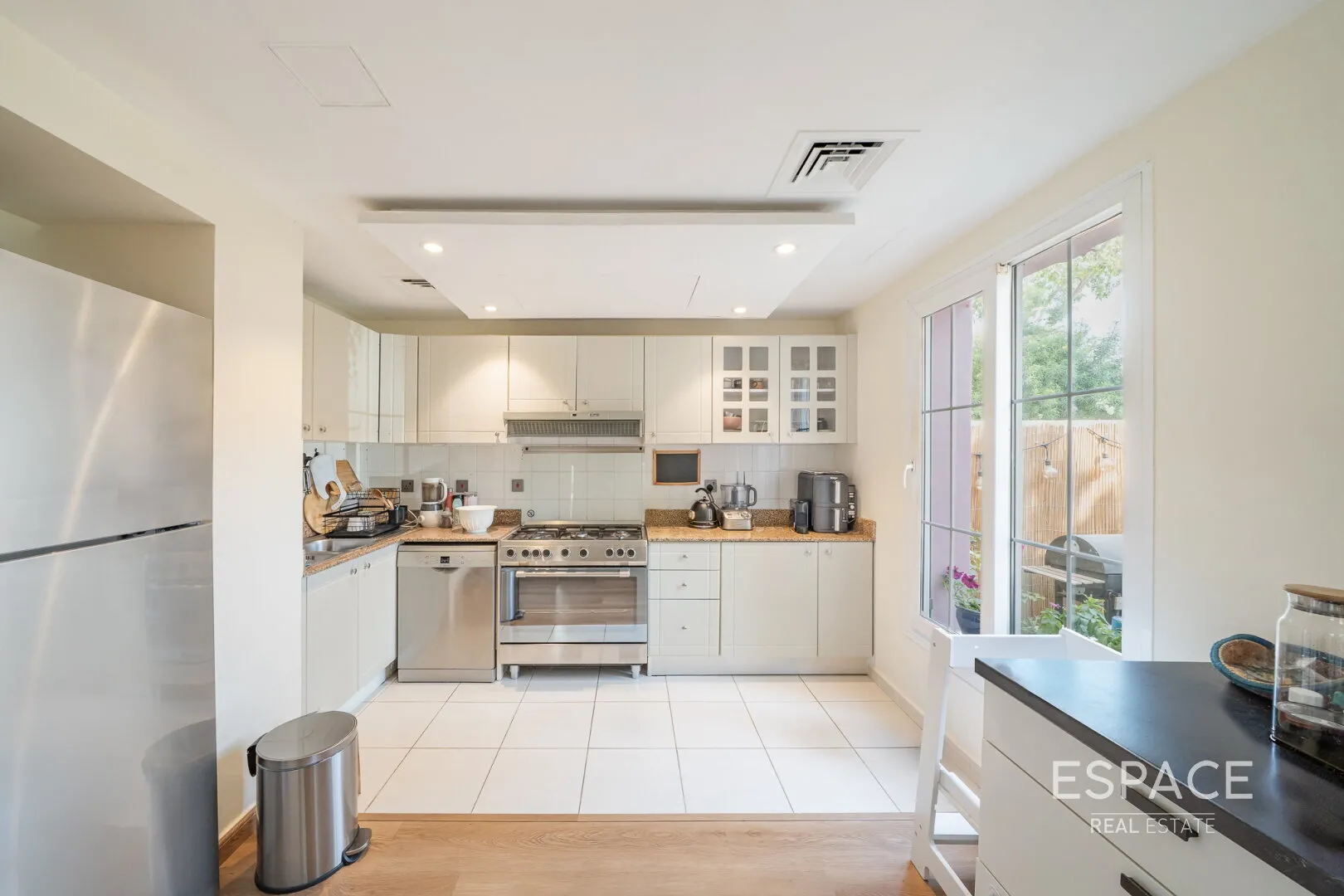 single static gallery