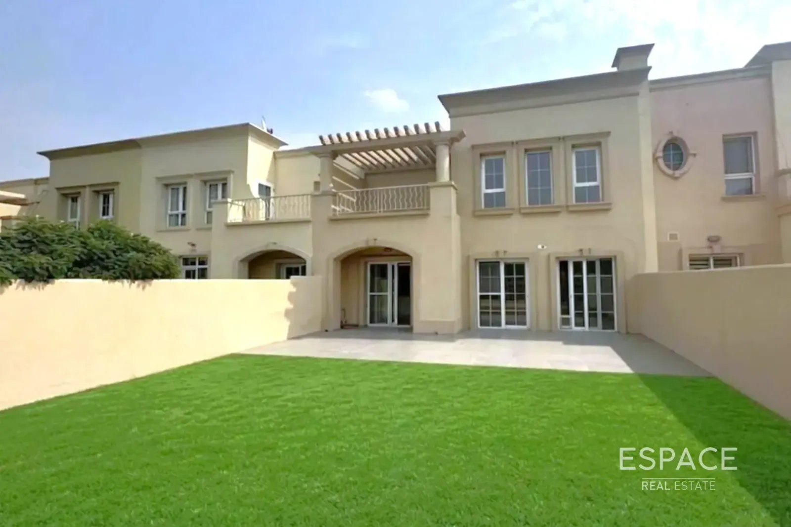 PropertiesGalleryCamera