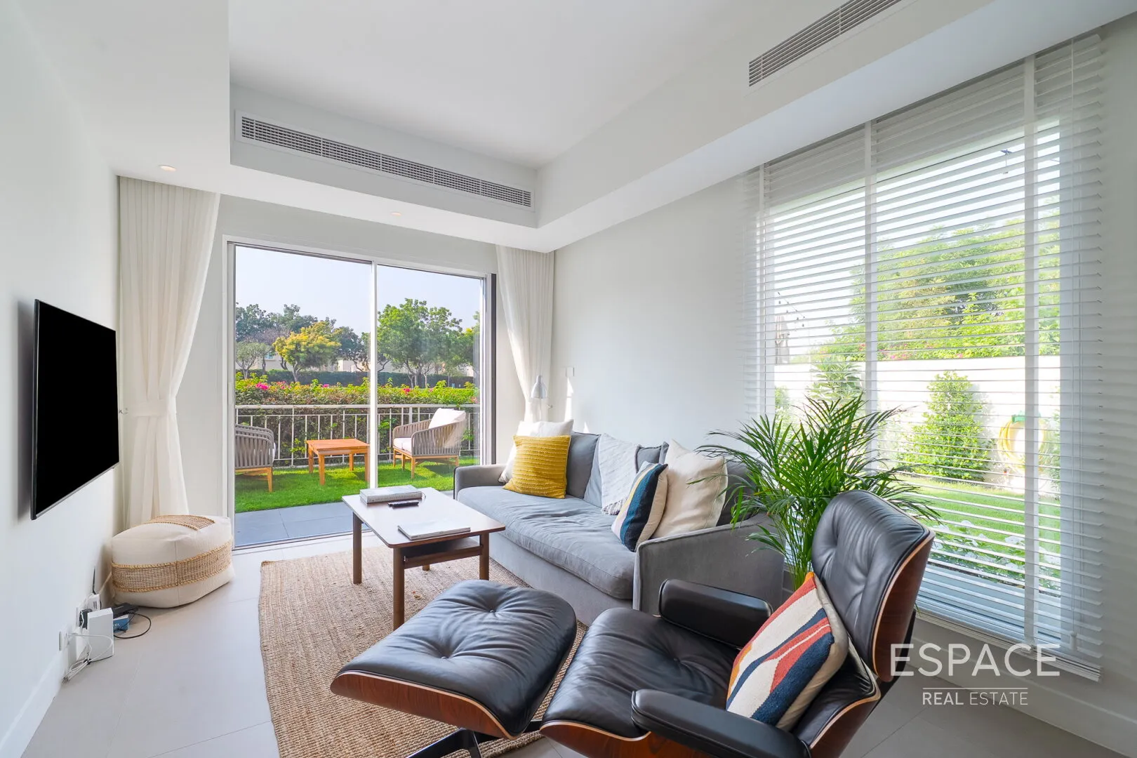 single static gallery