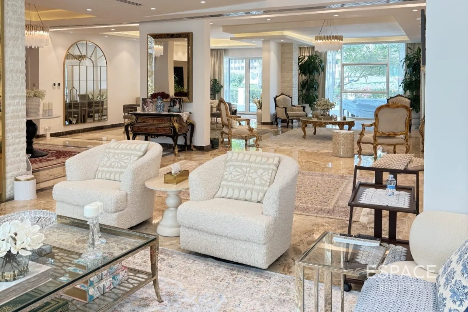 PropertiesGalleryCamera