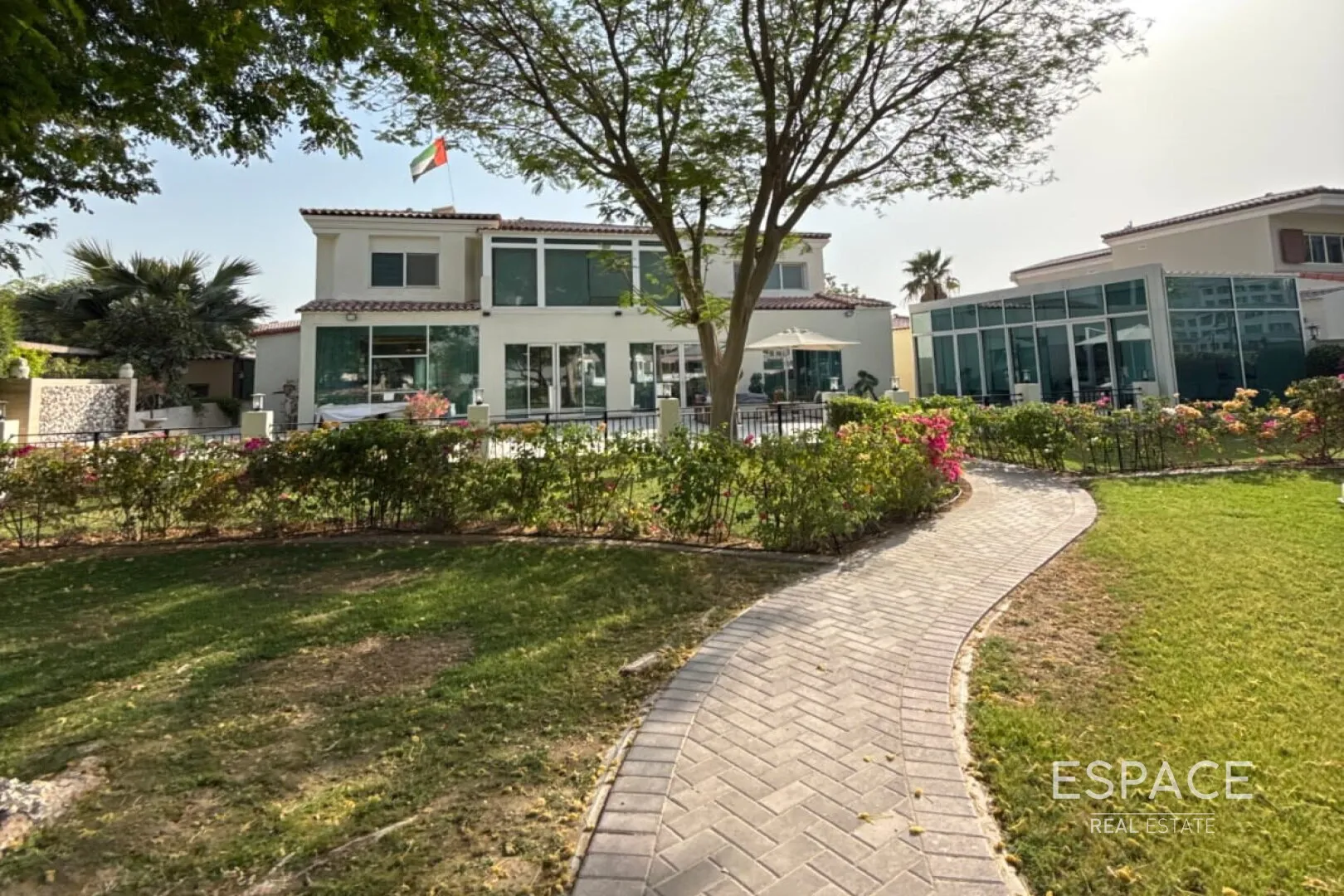 single static gallery