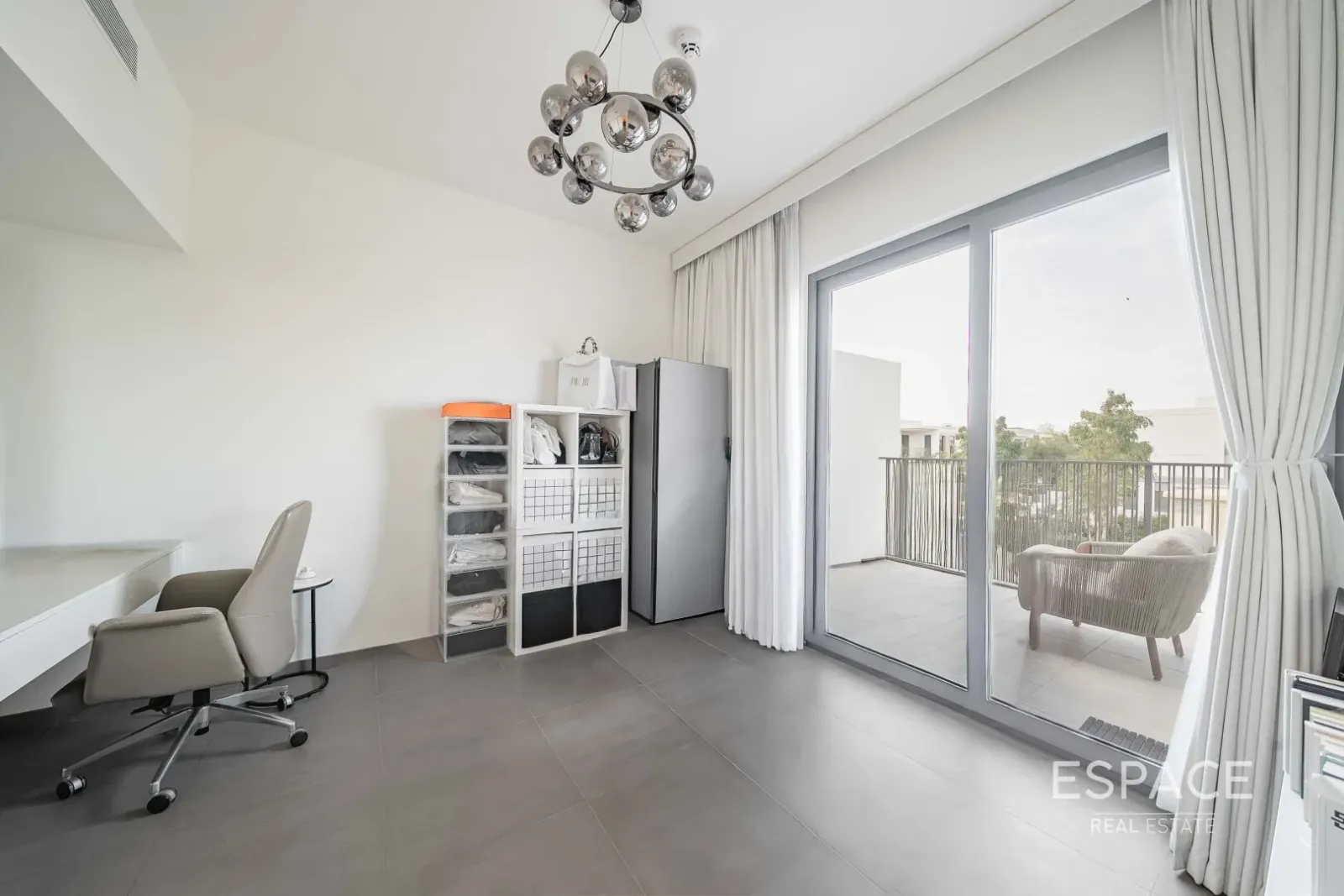 PropertiesGalleryCamera