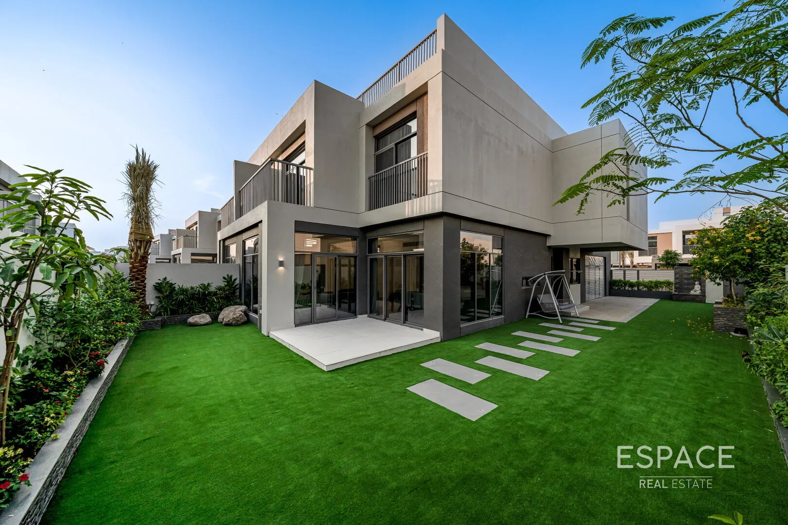 PropertiesGalleryCamera