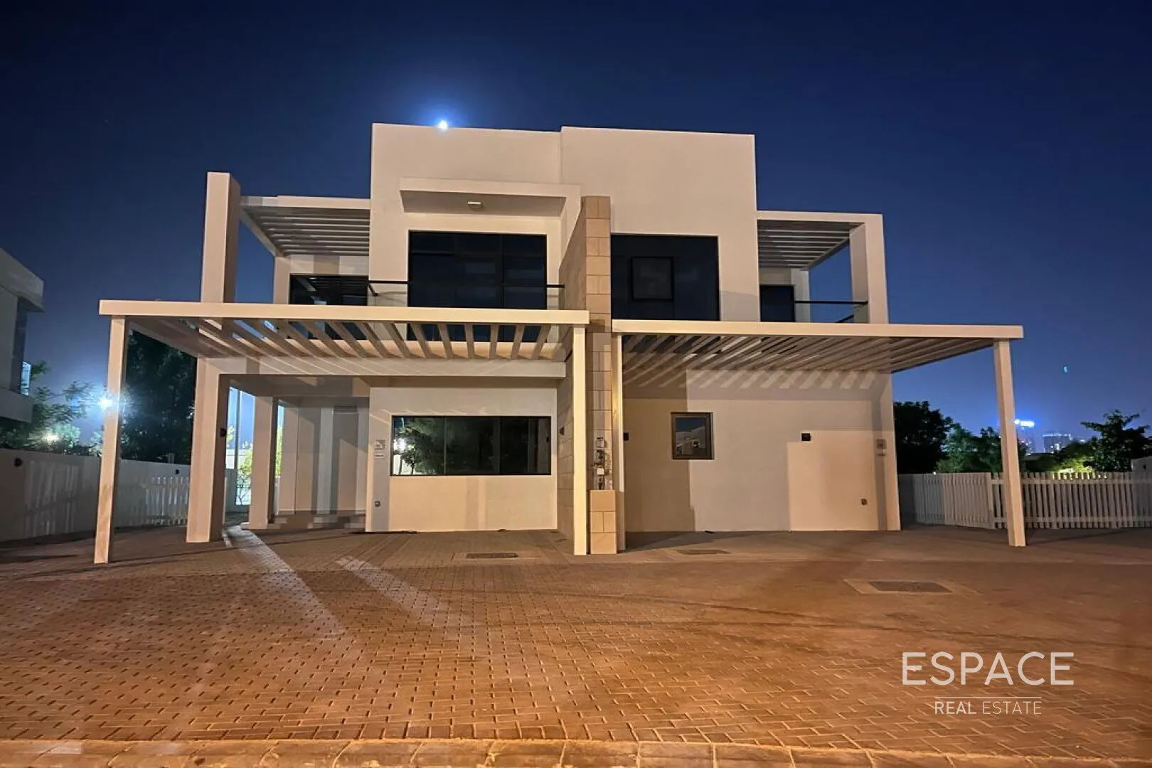 PropertiesGalleryCamera