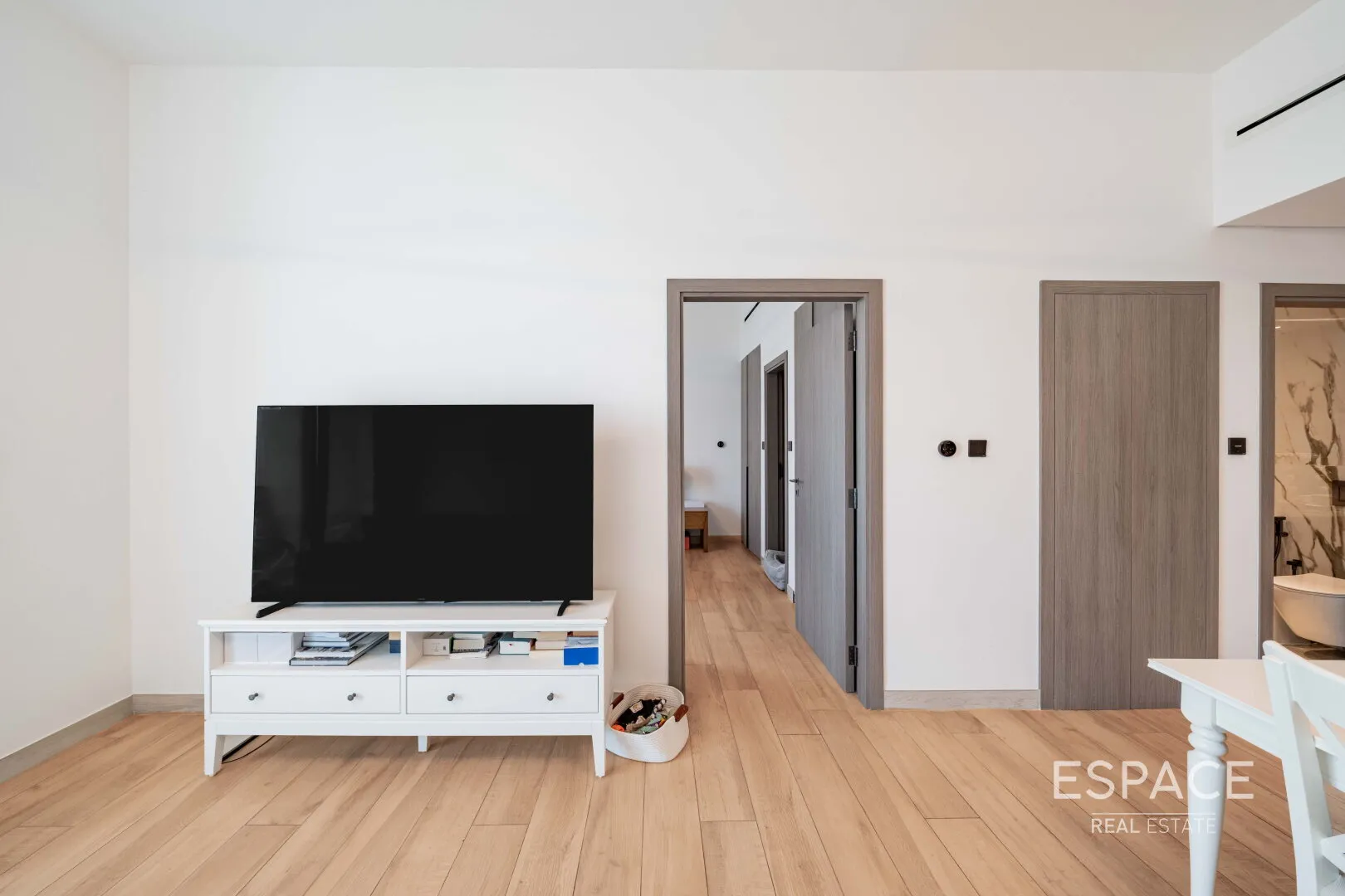 single static gallery