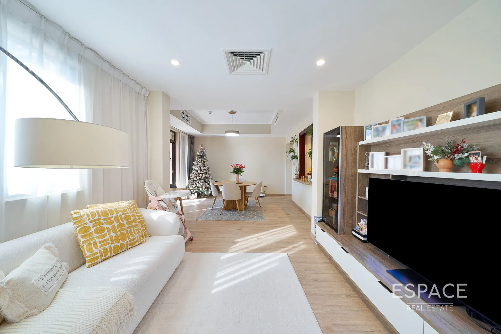 single static gallery