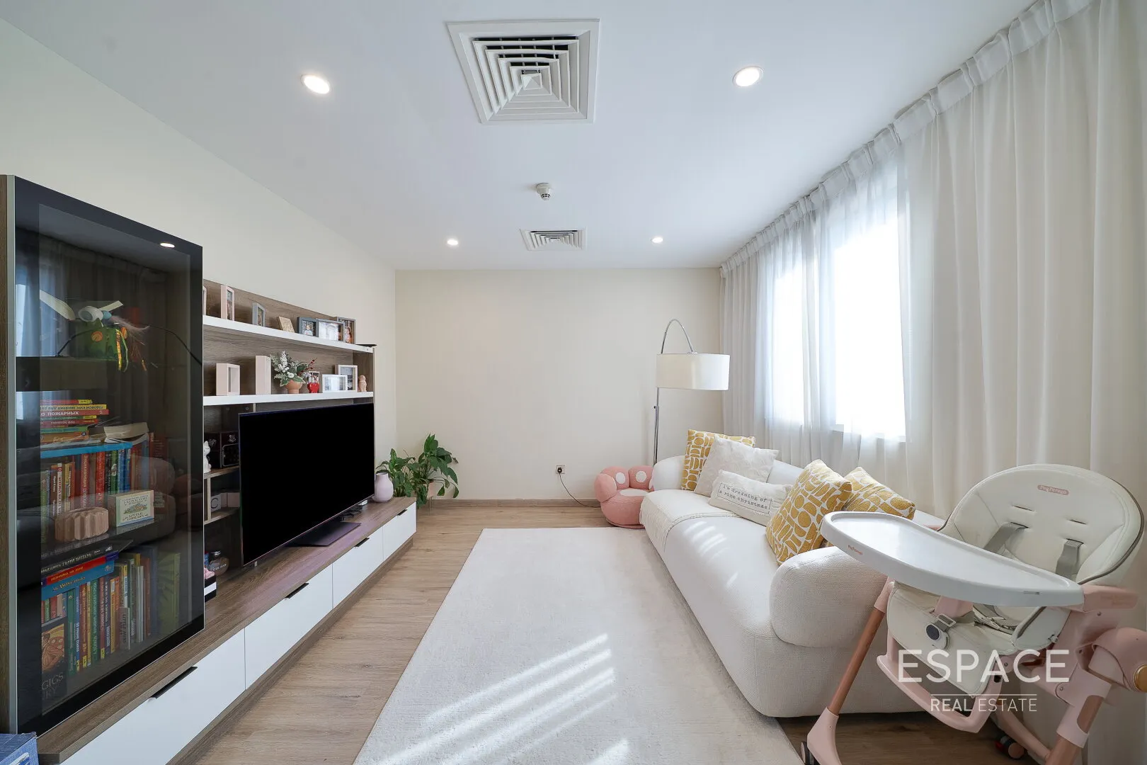 PropertiesGalleryCamera