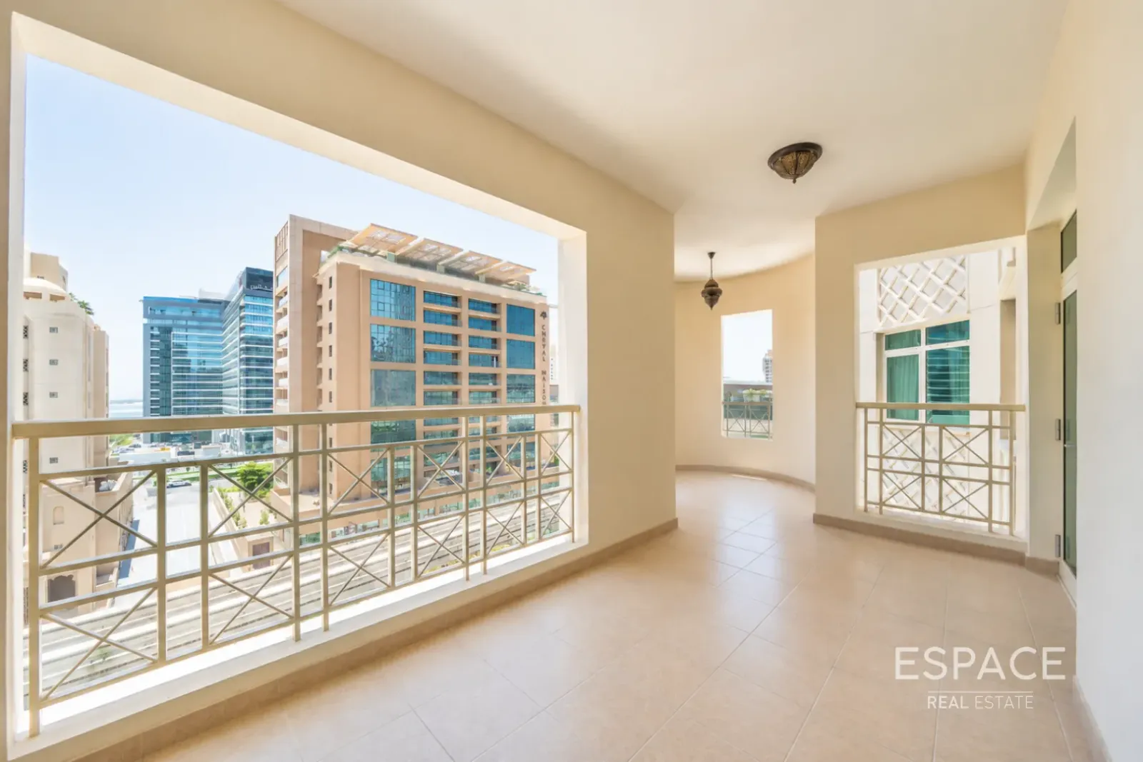 PropertiesGalleryCamera