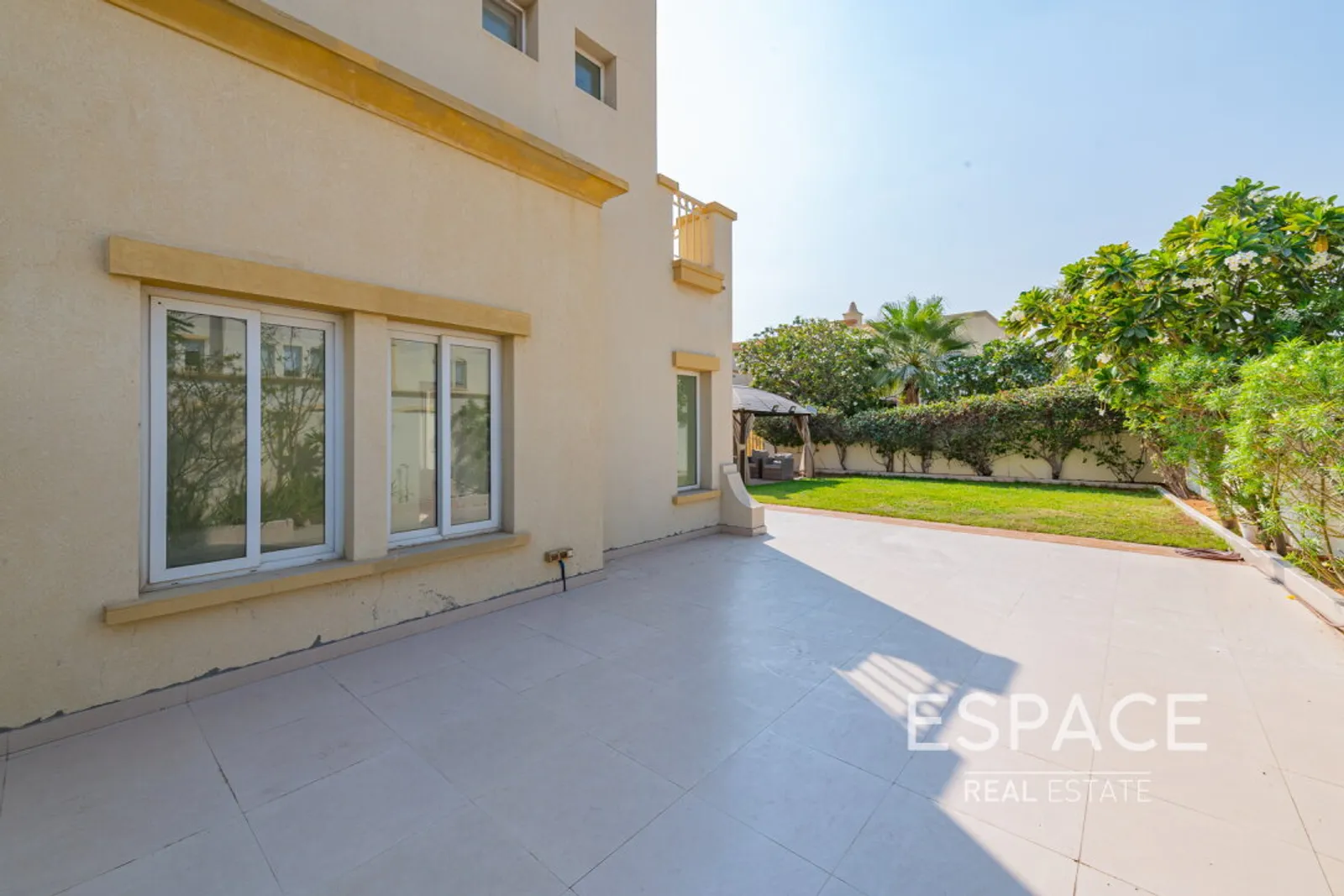 PropertiesGalleryCamera