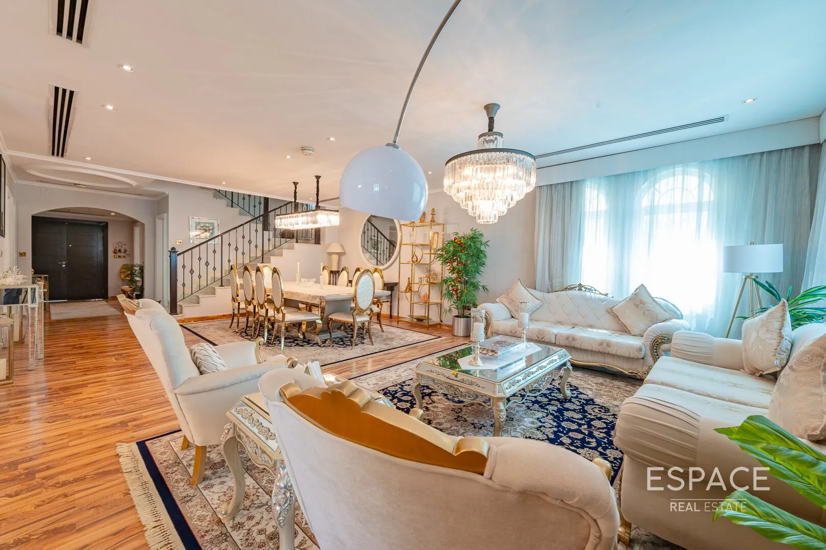 PropertiesGalleryCamera