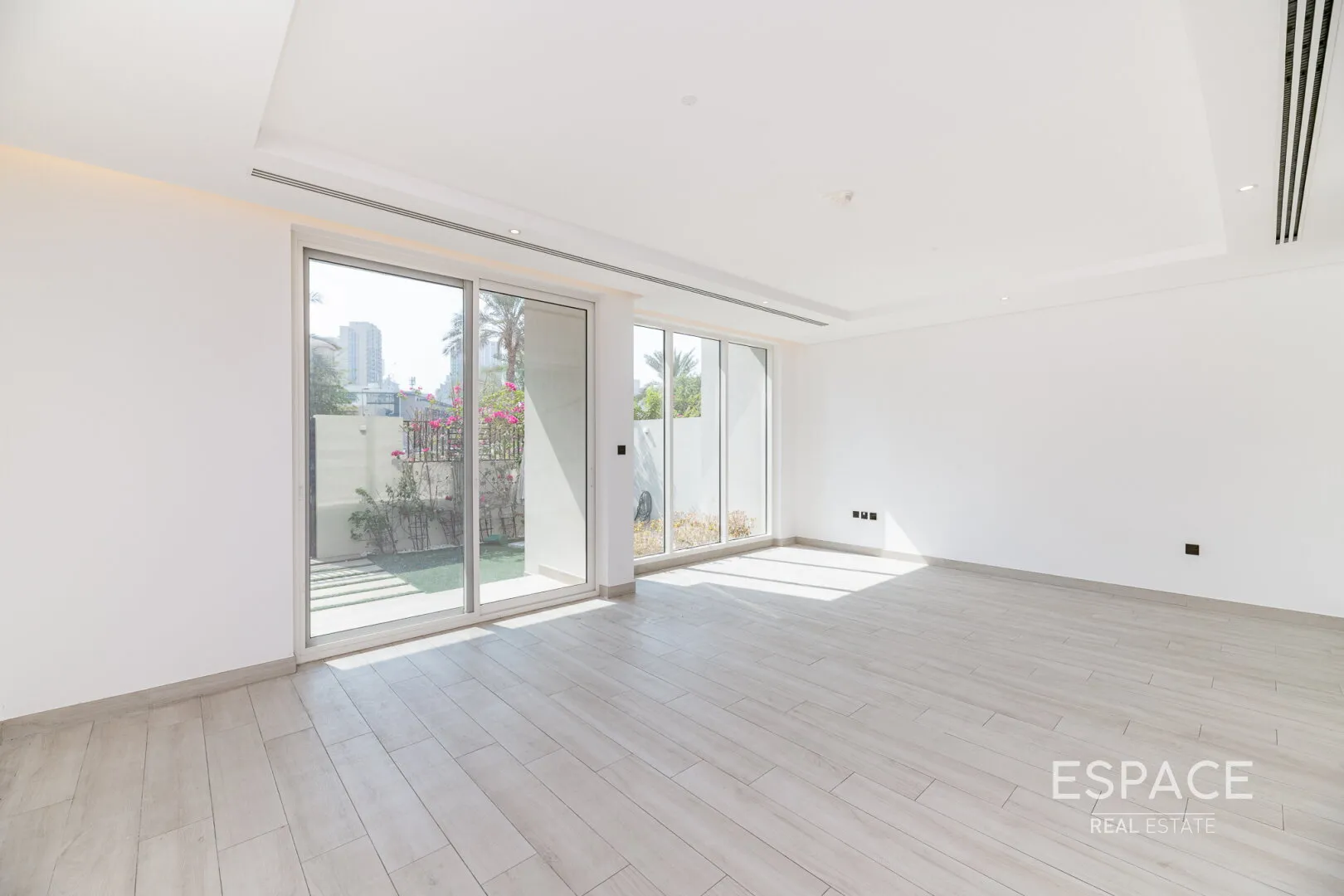 single static gallery