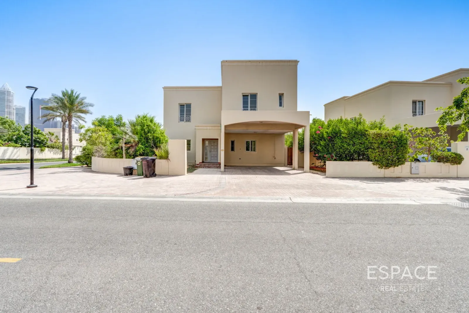 PropertiesGalleryCamera