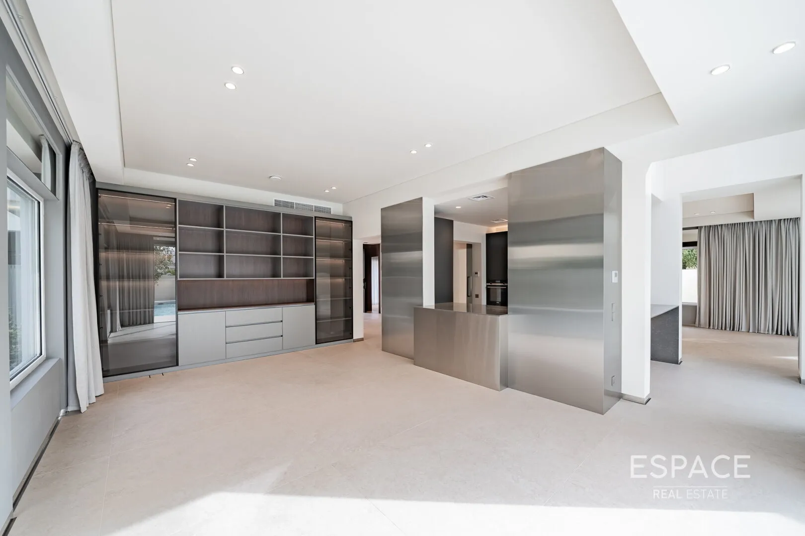 single static gallery