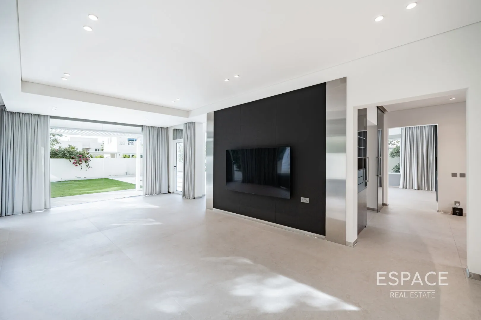 single static gallery