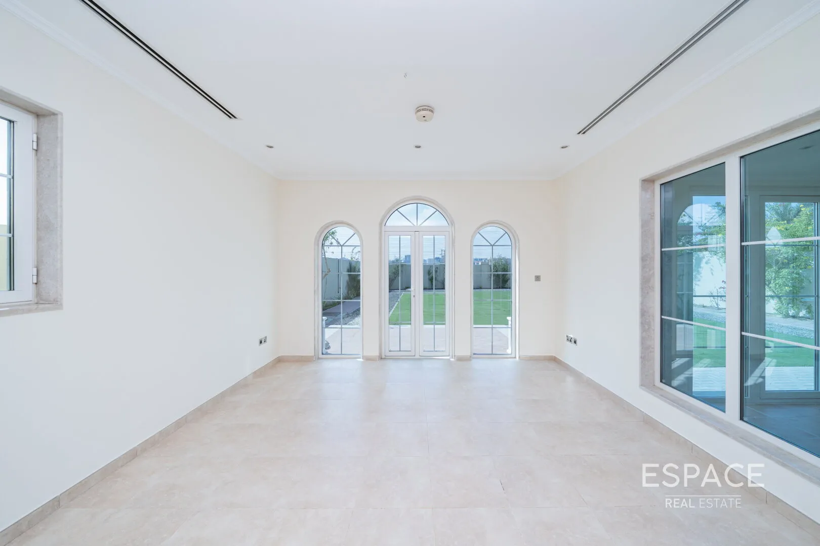 single static gallery