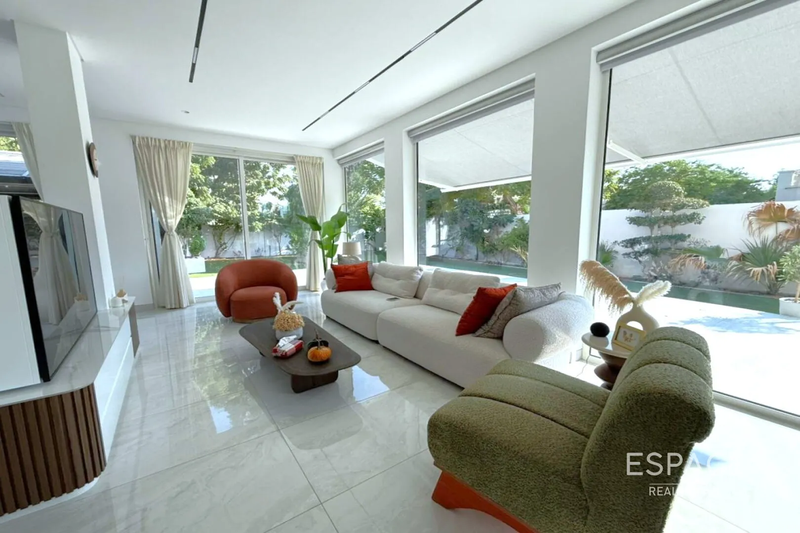 single static gallery