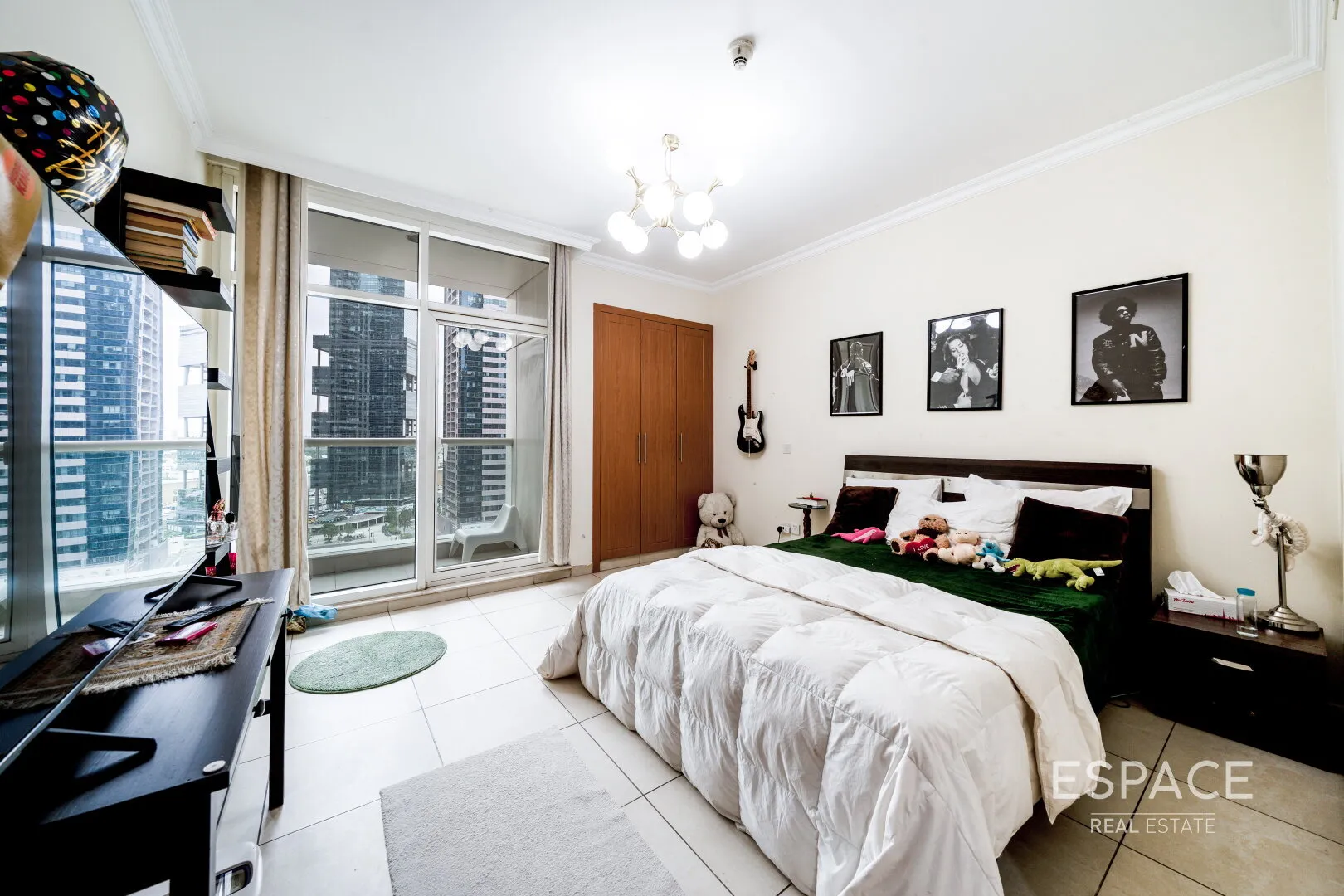 single static gallery