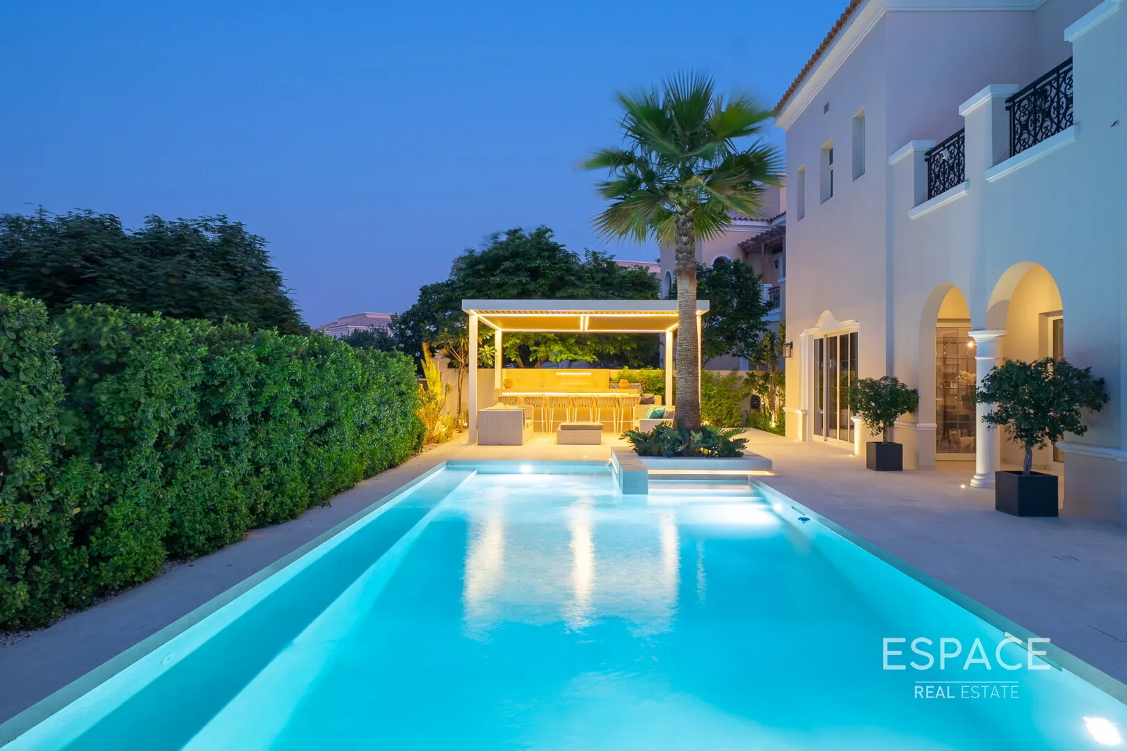 PropertiesGalleryCamera