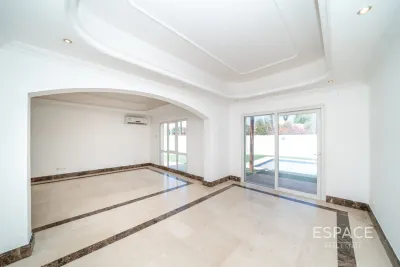 Meadows 4, Meadows, Dubai - Espace