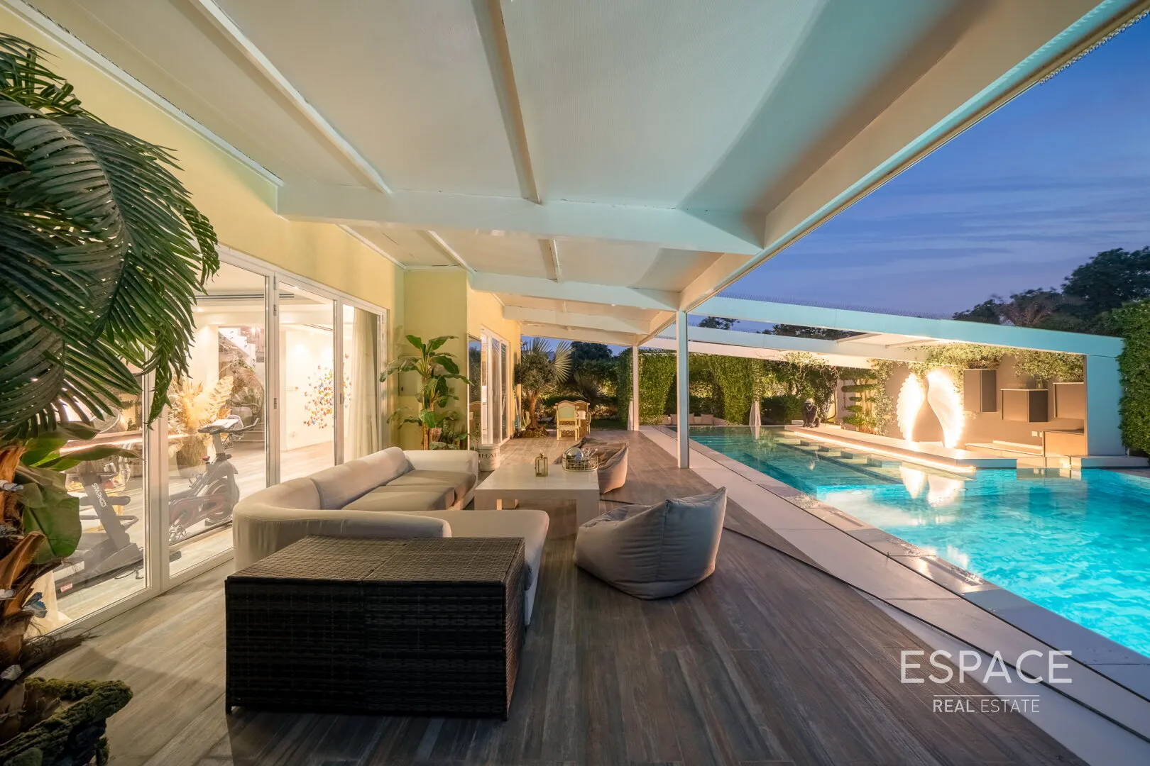 single static gallery