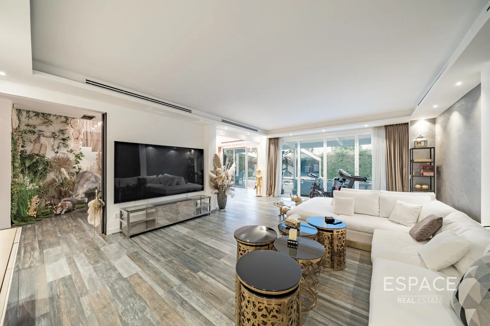 single static gallery