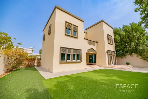 Regional, Jumeirah Park, Dubai - Espace