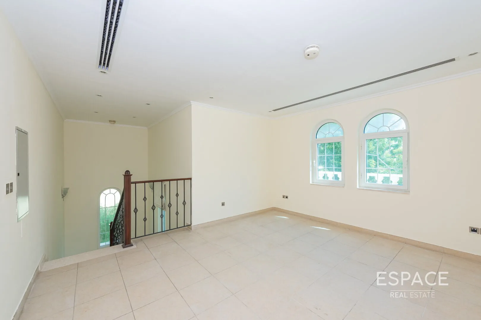 PropertiesGalleryCamera