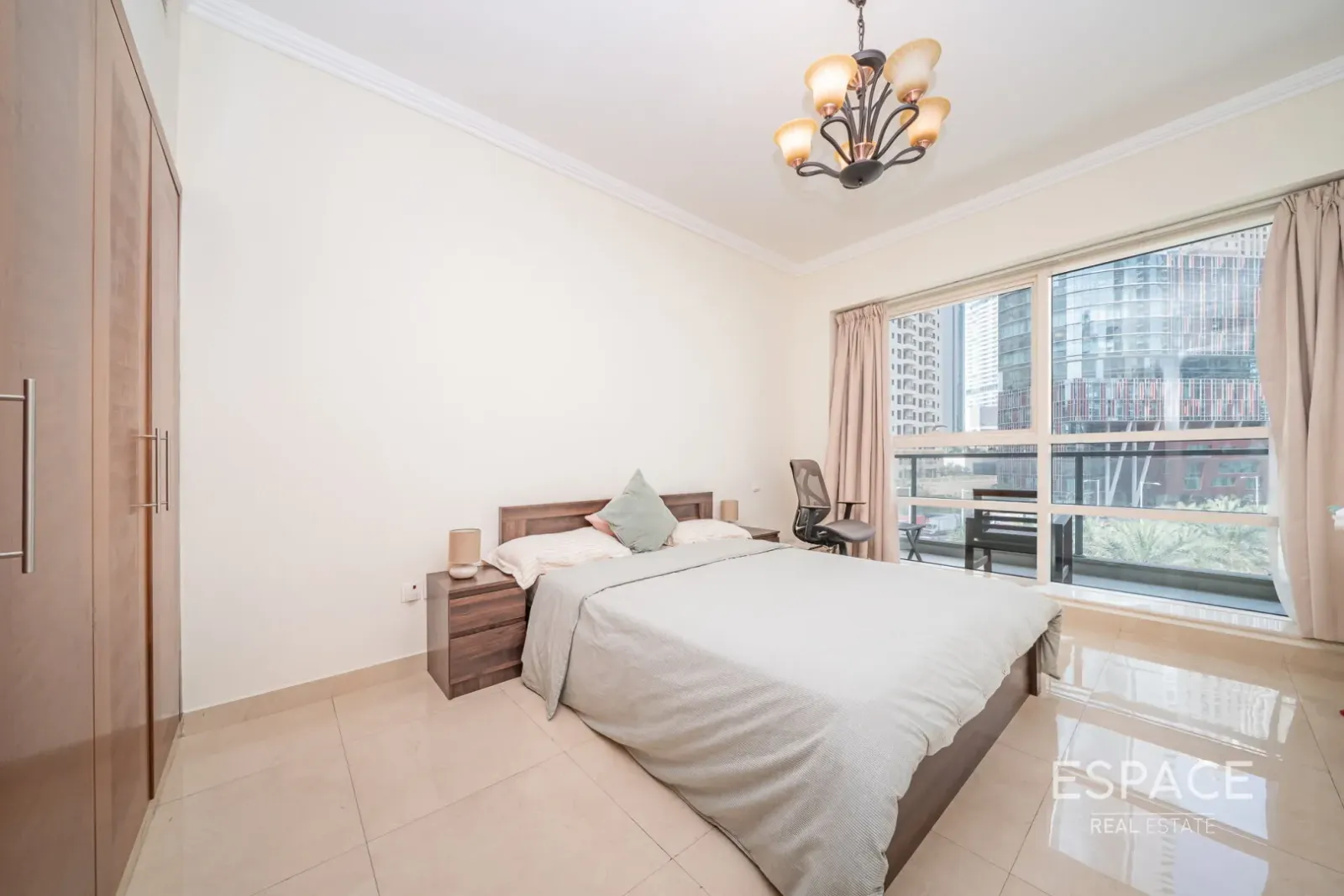 PropertiesGalleryCamera