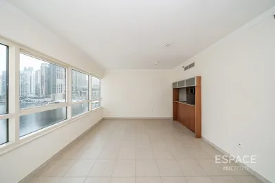 Marina Quay East, Dubai Marina, Dubai - Espace