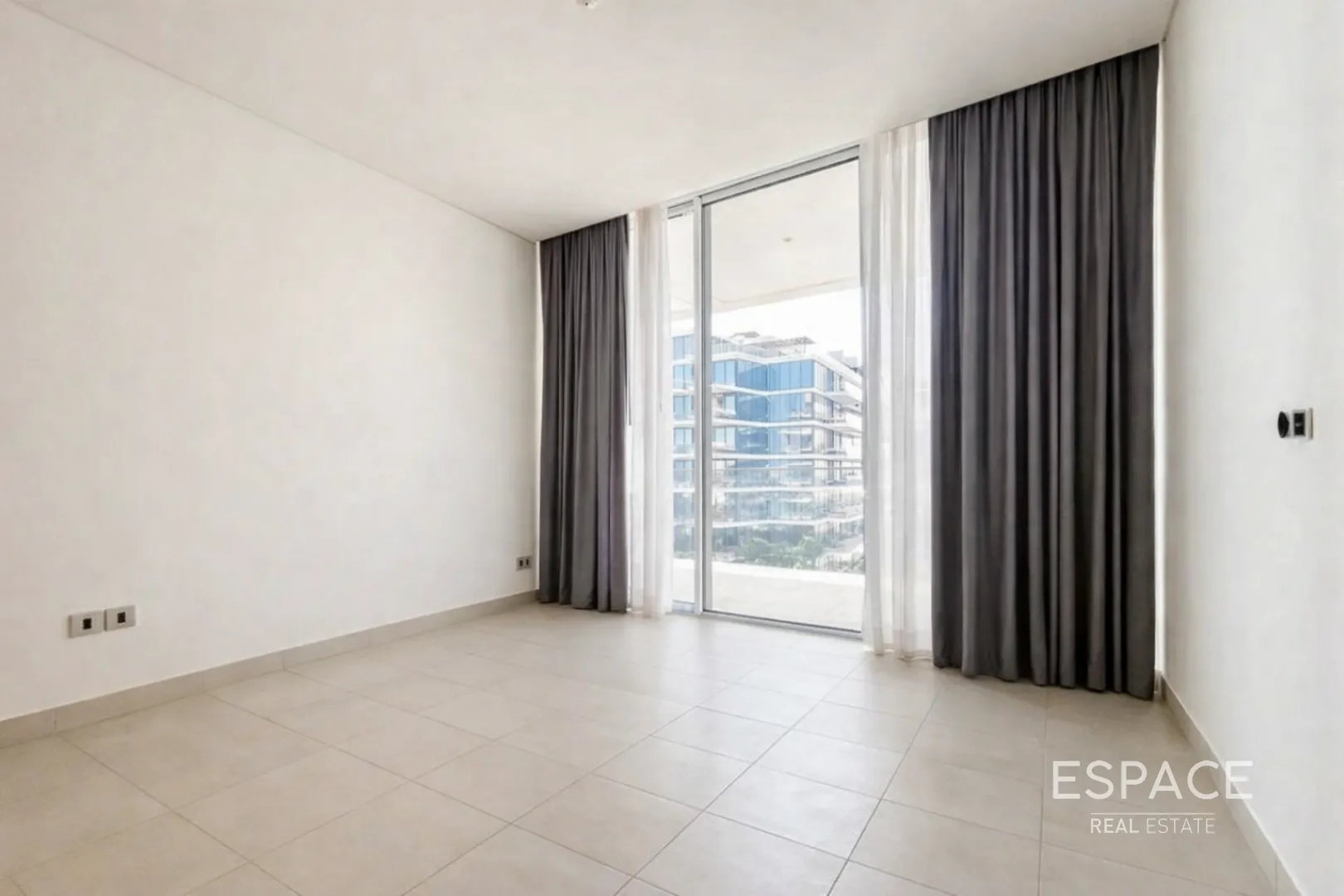 single static gallery