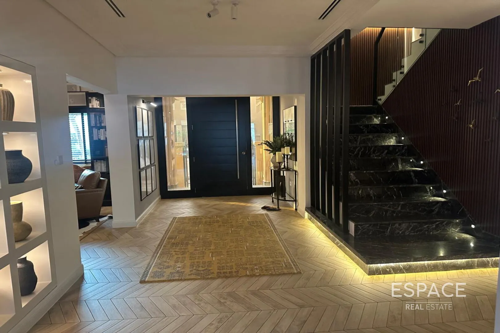 PropertiesGalleryCamera