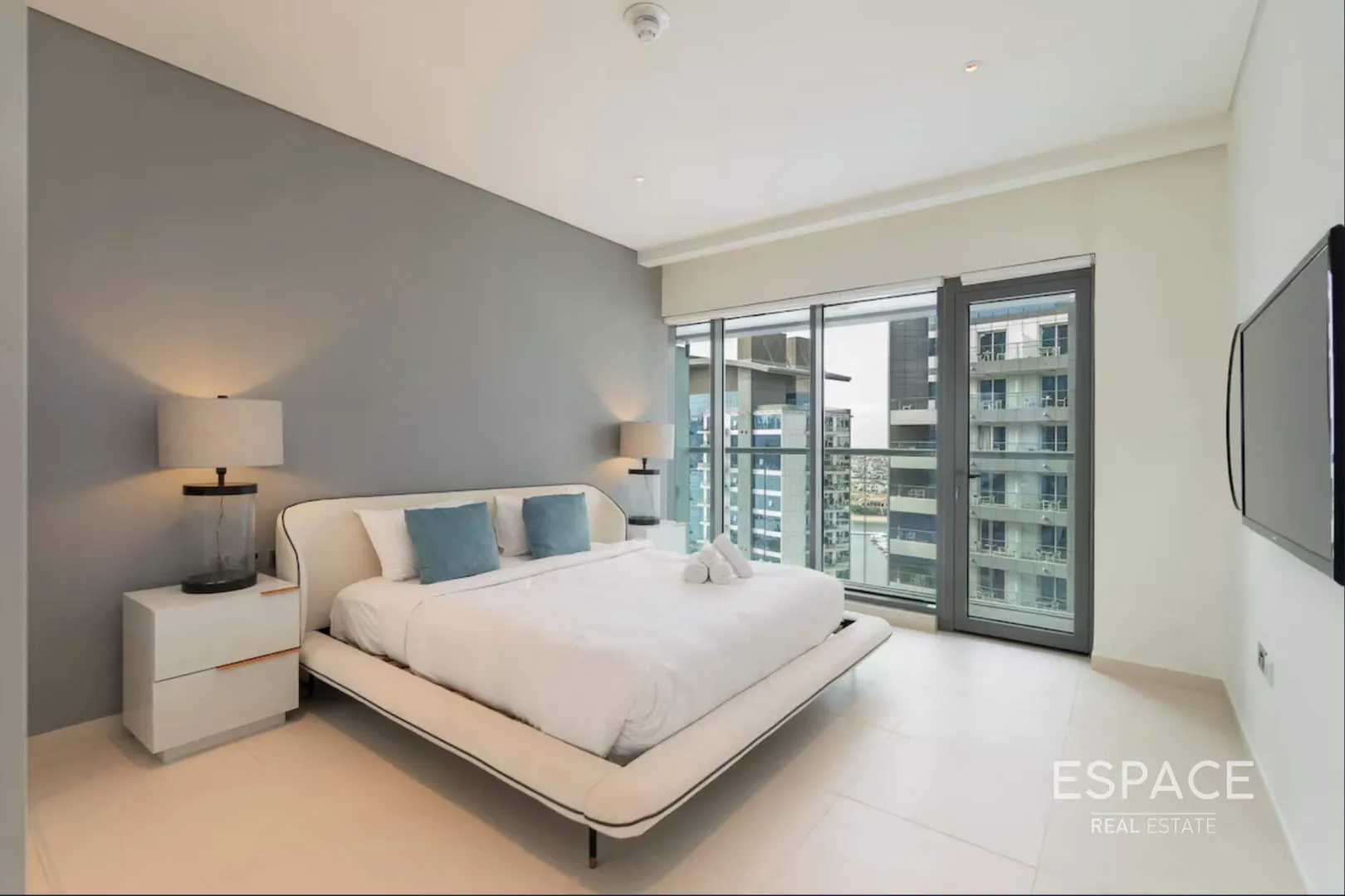 PropertiesGalleryCamera