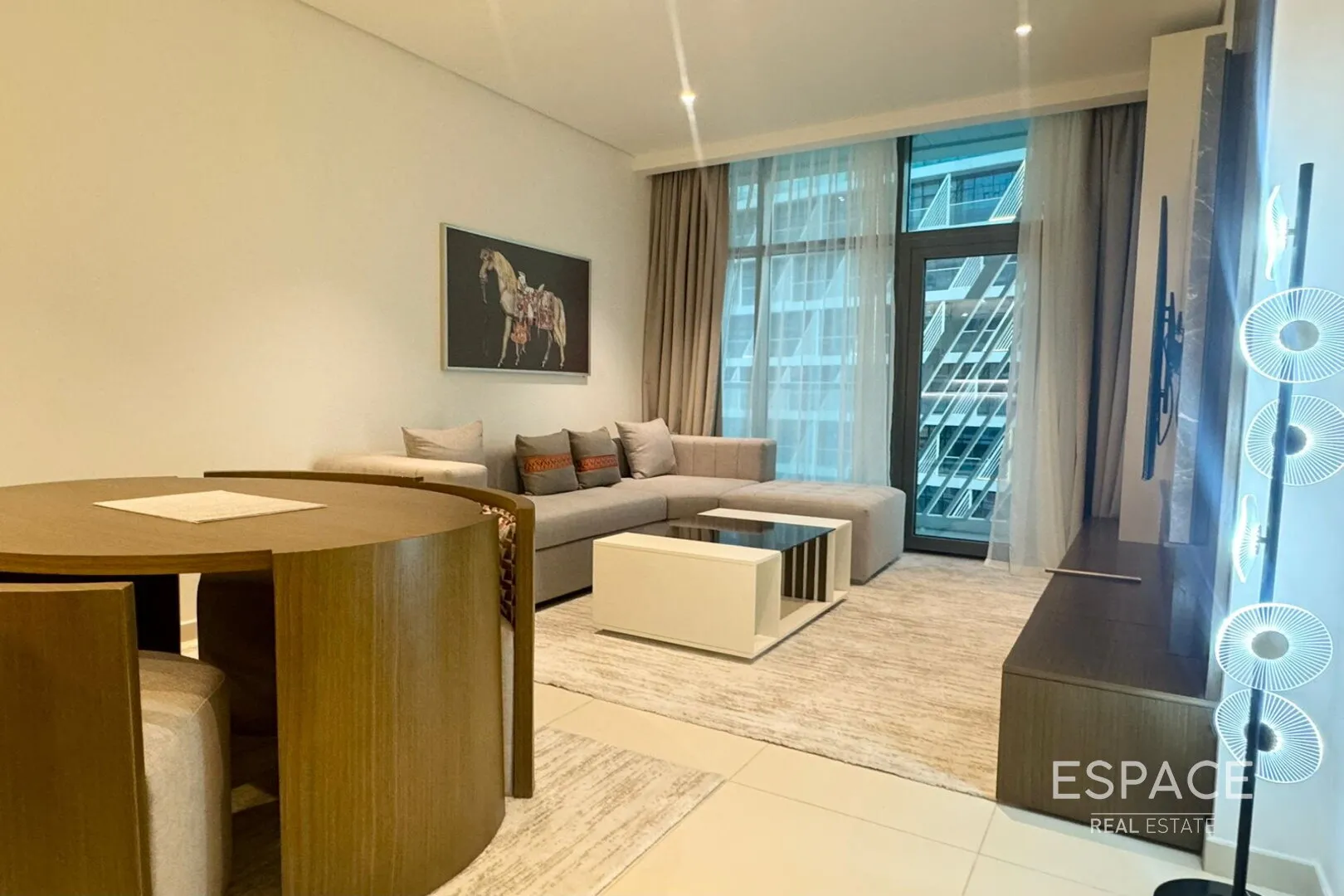 single static gallery