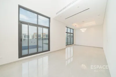 Custom Built, Al Furjan, Dubai - Espace
