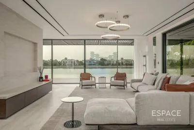 Frond C, Palm Jumeirah, Dubai - Espace