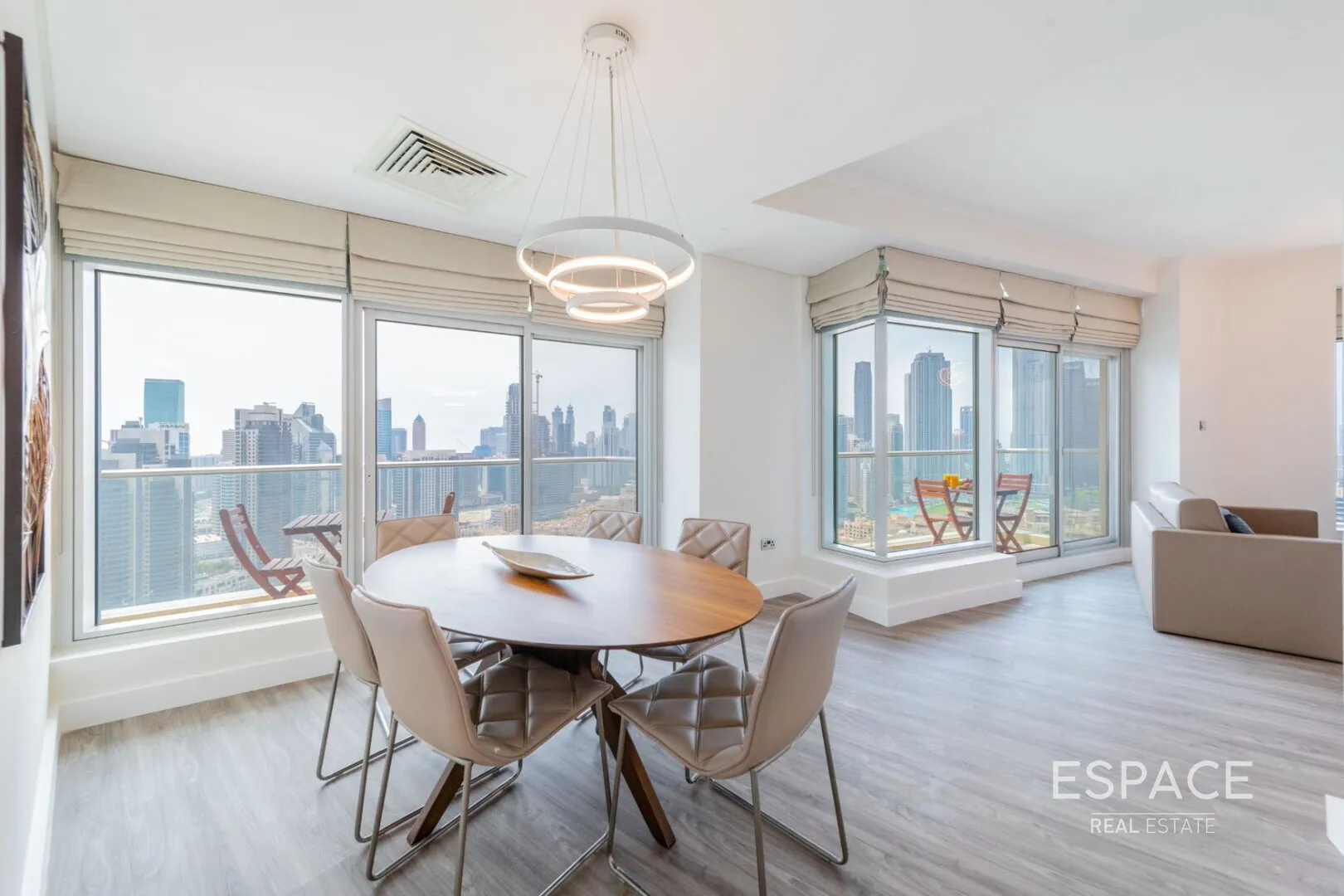 single static gallery