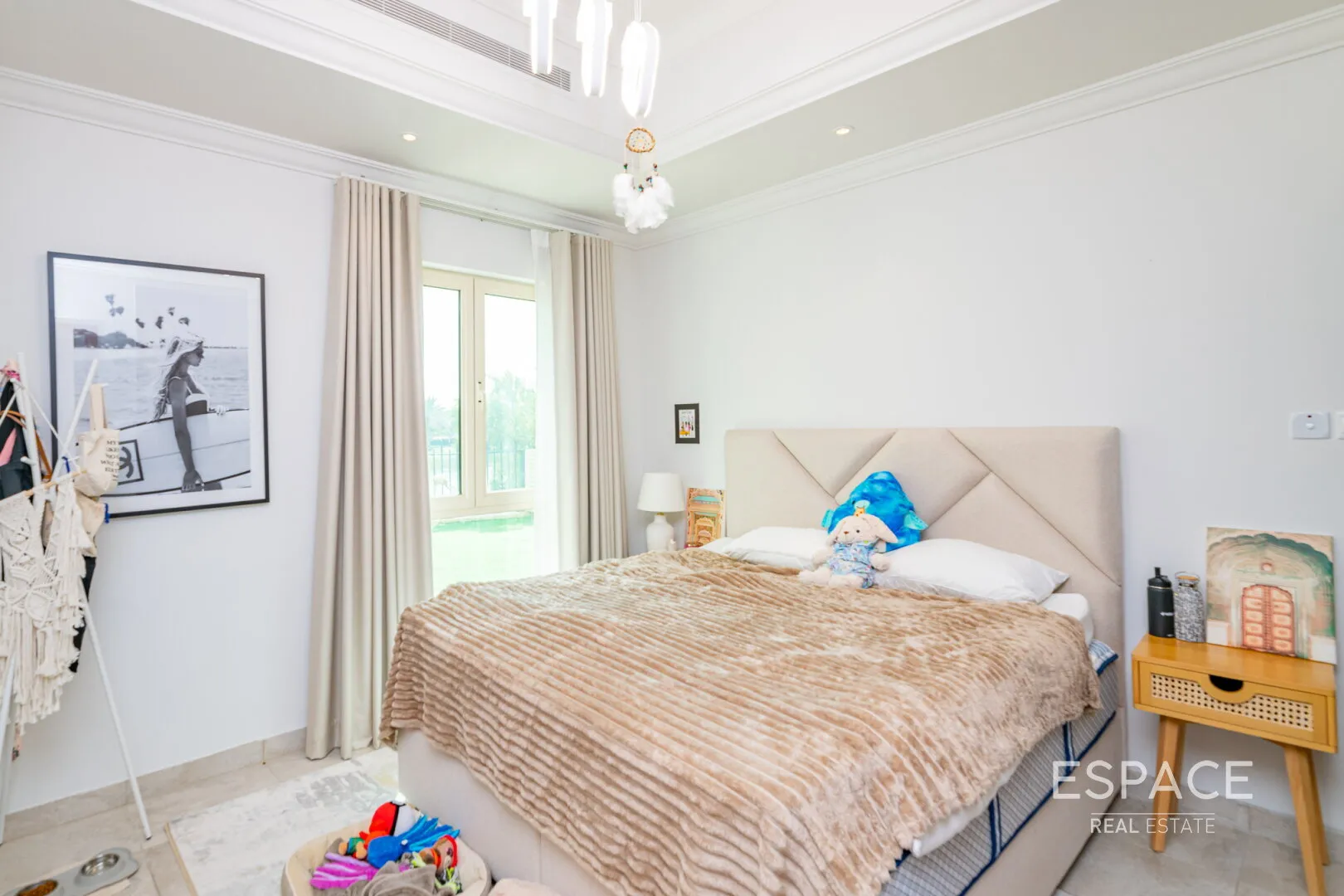 PropertiesGalleryCamera