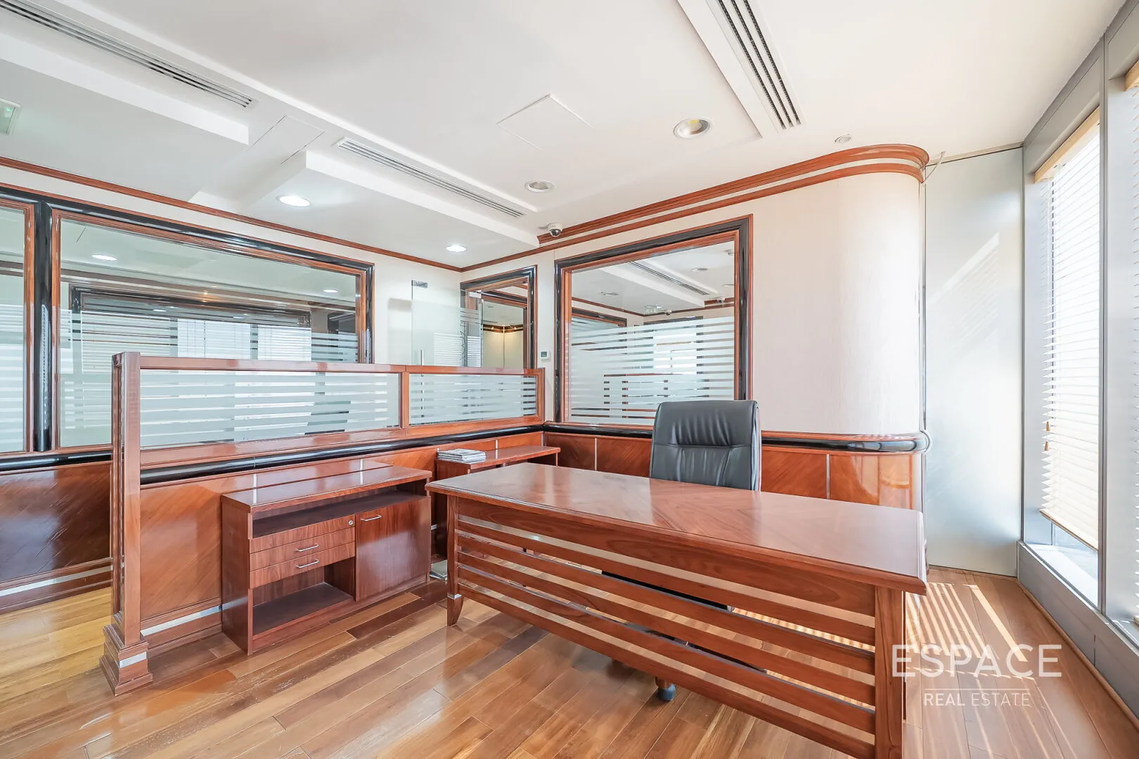 single static gallery