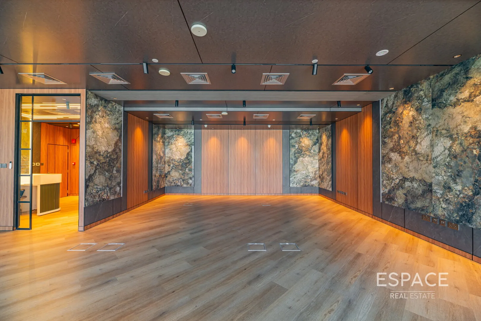 single static gallery