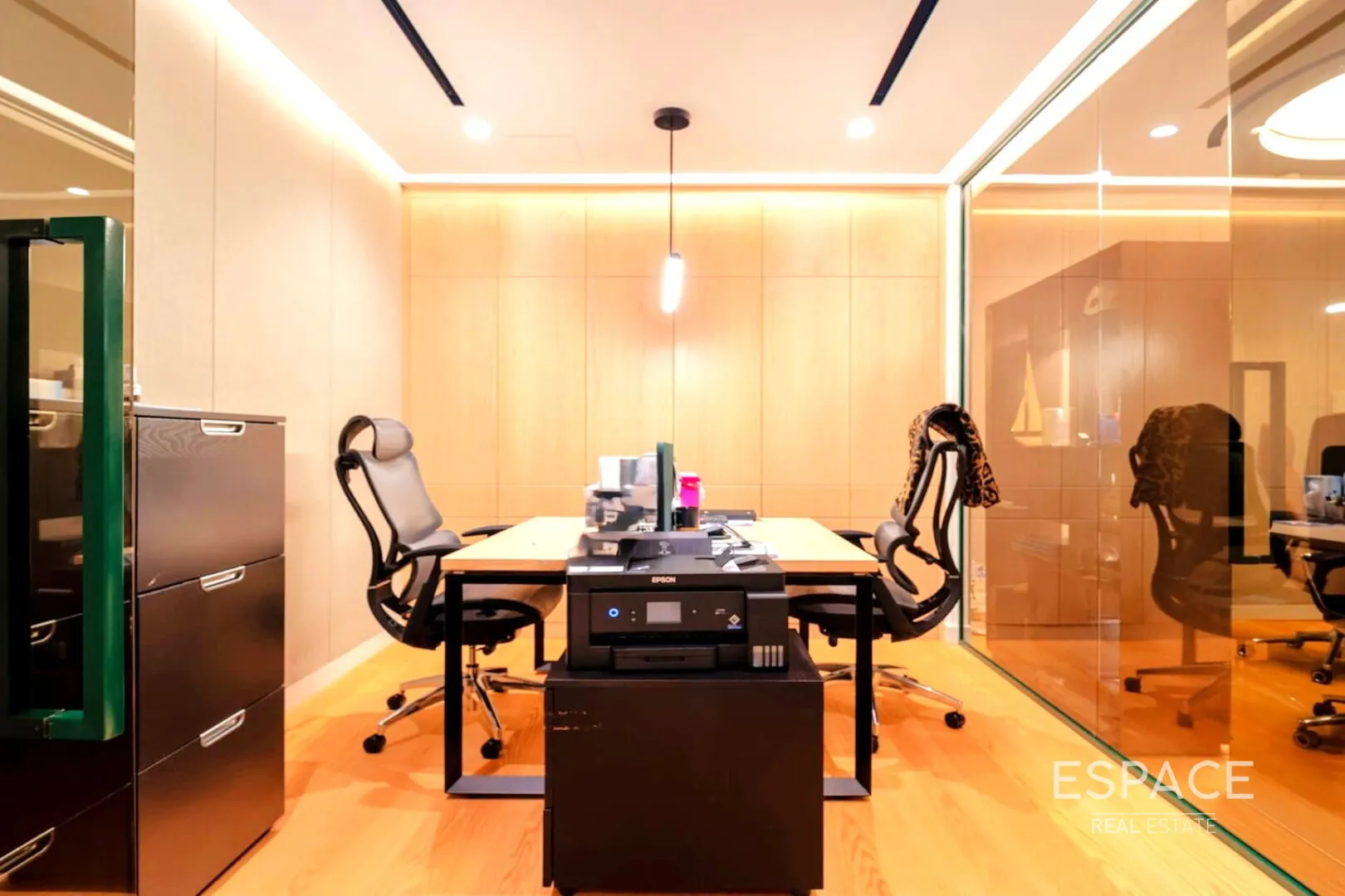 single static gallery